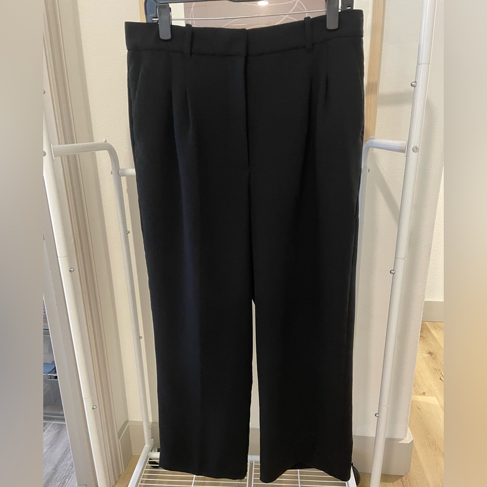 Aritzia Black Ankle Length Pants sz14 EUC